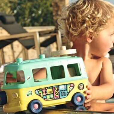 Jouet en plastique recyclé et écoresponsable made in France