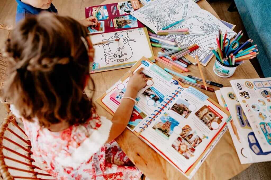 magazine éducatif pour faire découvrir l'Espagne aux enfants de 4 à 7 ans