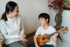 Apprendre un Instrument : 7 Avantages pour mon Enfant