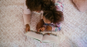 Quelques Idées de Livres Non Genrés à Lire Sans Modération !